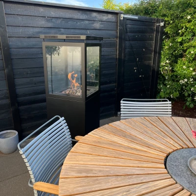 Terrasverwarmer stijlvol Murcia design terraswarmer op glasflessen van Muztag