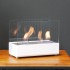 Witte tafel biohaard met een ingebouwde brander.